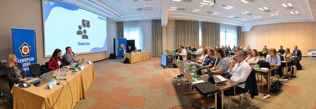 group-2_1789737369_RcbyA7.jpg