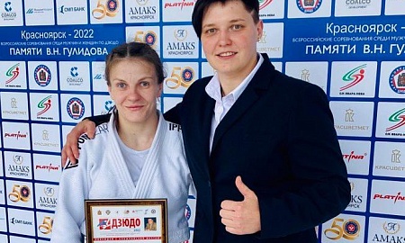 Поздравляем Данилович Ксению с серебряной наградой в г. Красноярске!