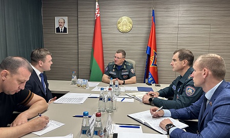 Сегодня состоялась рабочая встреча министра по чрезвычайным ситуациям Вадима Синявского с представителями ОО «Белорусская федерация дзюдо»
